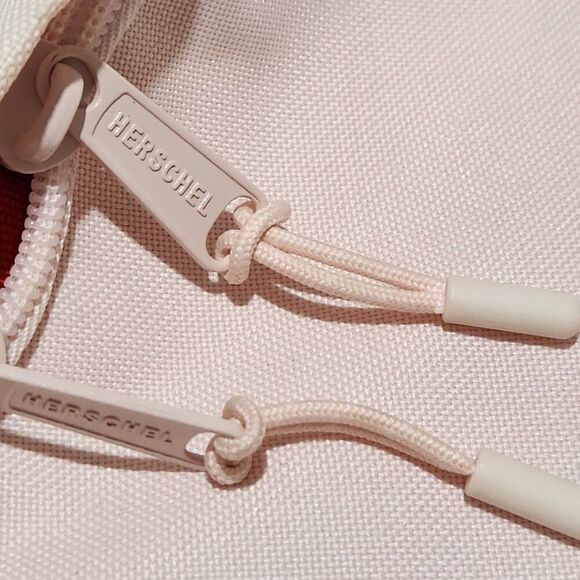 Herschel Backpack Pink Color 18x12x4 Adjustable And Comfortable Straps main image 13